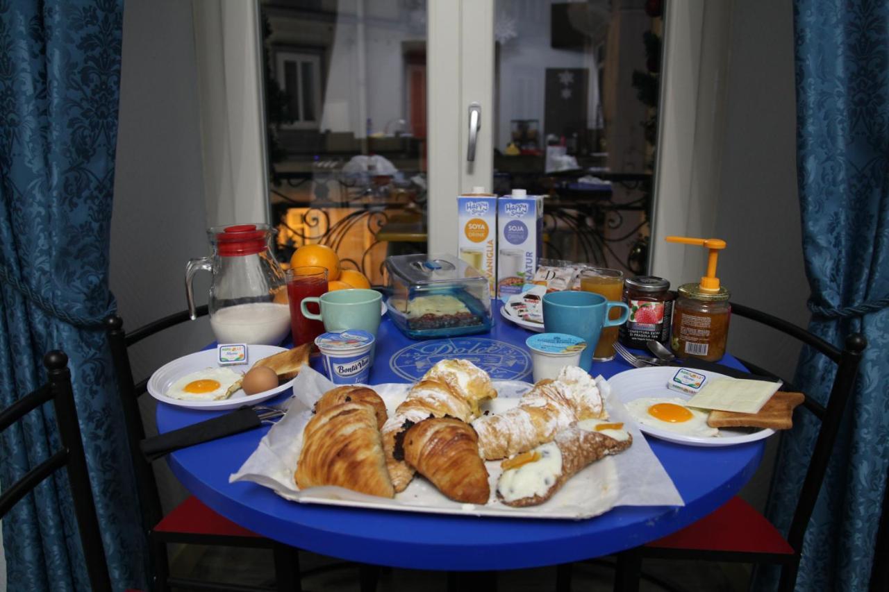 Dolce Vita Rooms & Breakfast Napels Buitenkant foto