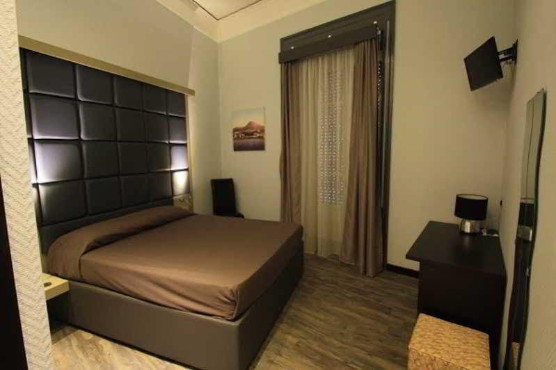 Dolce Vita Rooms & Breakfast Napels Buitenkant foto